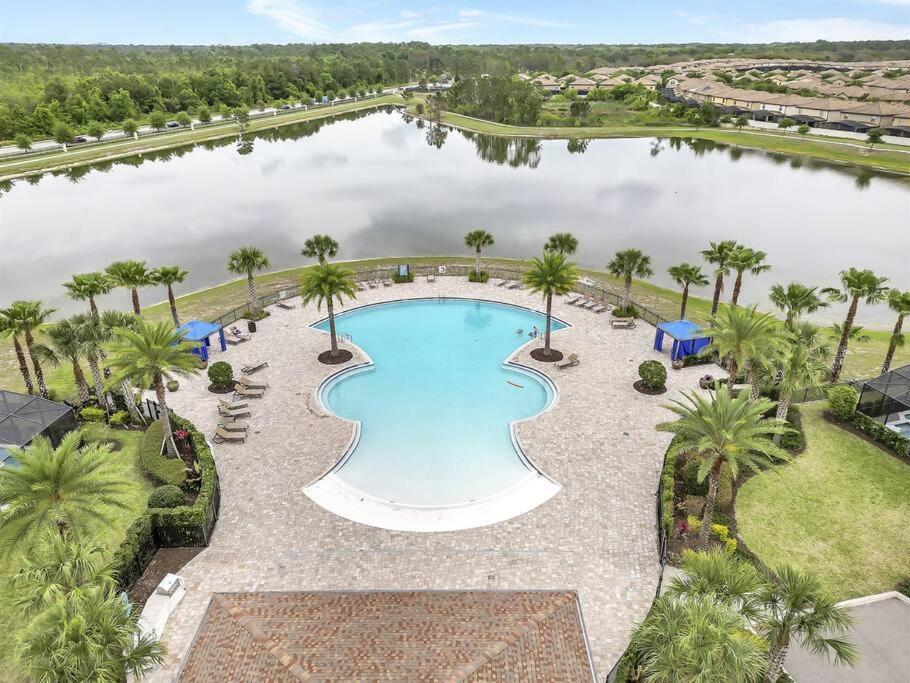 Villa 2440 One Of A Kind 5b Villa-pool&game *