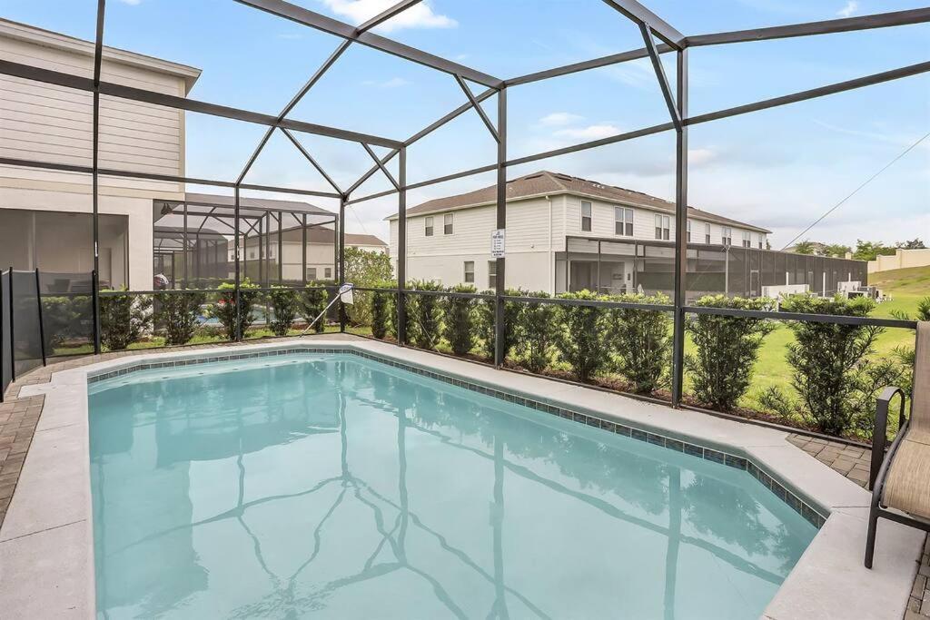 Villa 2440 One Of A Kind 5b Villa-pool&game *